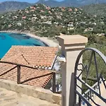Villa With Heated Pool And Panoramic View *