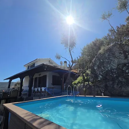 With Heated Pool And Panoramic View * Torre delle Stelle