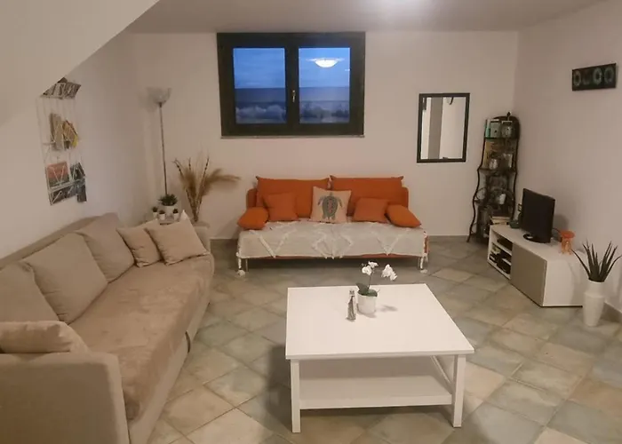 With Heated Pool And Panoramic View * Torre delle Stelle